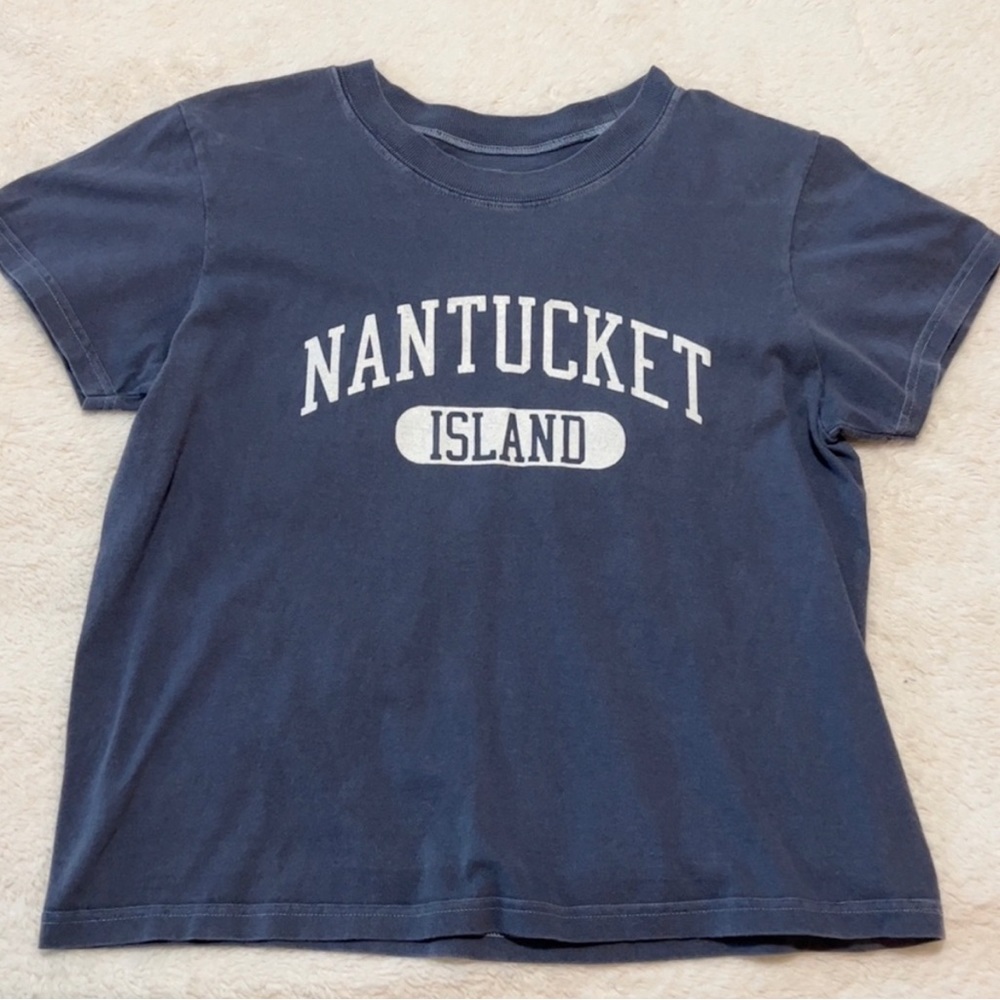Brandy Melville graphic tee